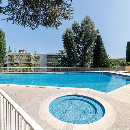 Gairaut - 5 - Terrass Apartment