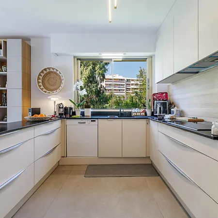 Gairaut - 5 - Terrass Apartment *