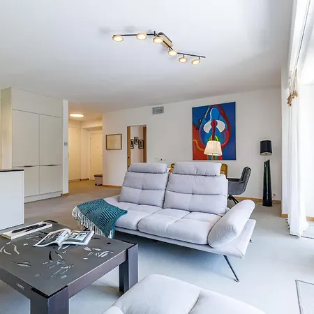 Gairaut - 5 - Terrass Apartment